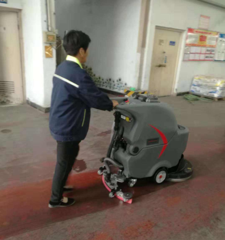 車間用洗地機價格是不是越貴越好.png 車間用洗地機價格是不是越貴越好.png