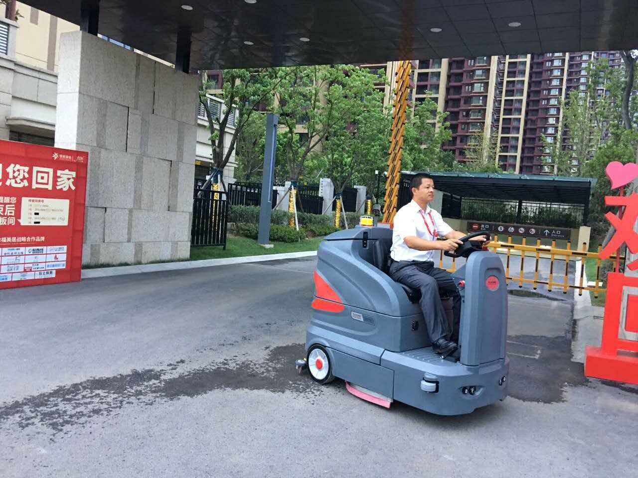 洗地車在未來的競爭力會如何發展.jpg 洗地車在未來的競爭力會如何發展.jpg